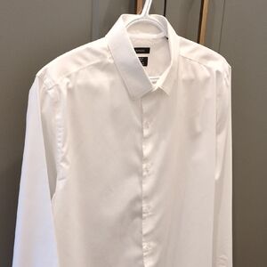 RW&CO White Dress Shirt Classic Business Essential